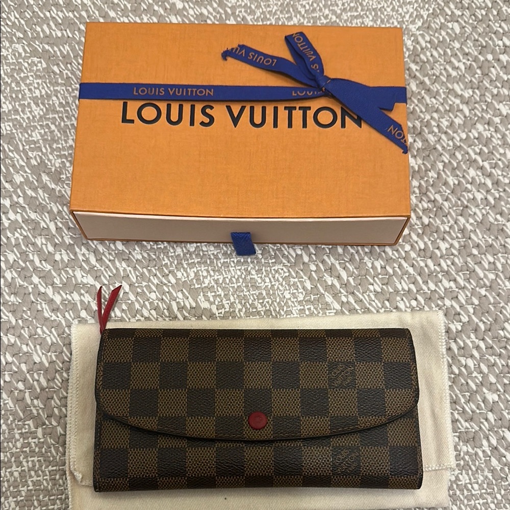 Louis Vuitton monogram Emilie Wallet